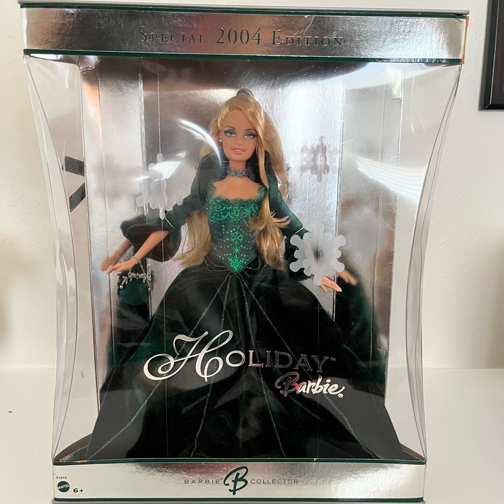 2004 Holiday Barbie